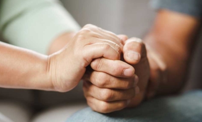 Holding Hands in Comfort
